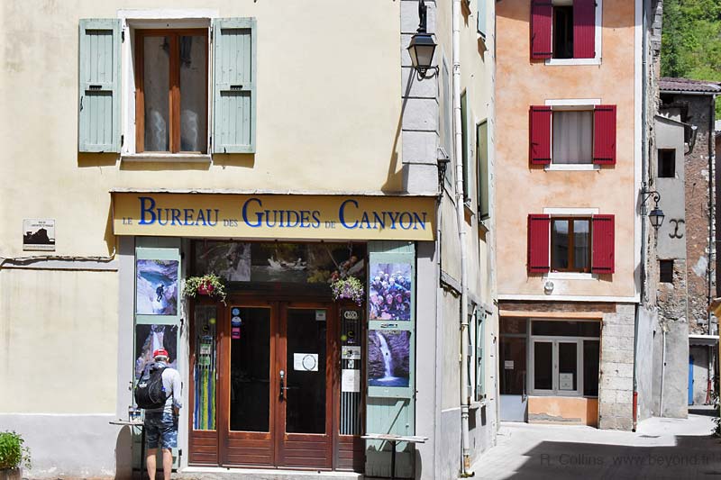  Castellane photo castellane0079b.jpg