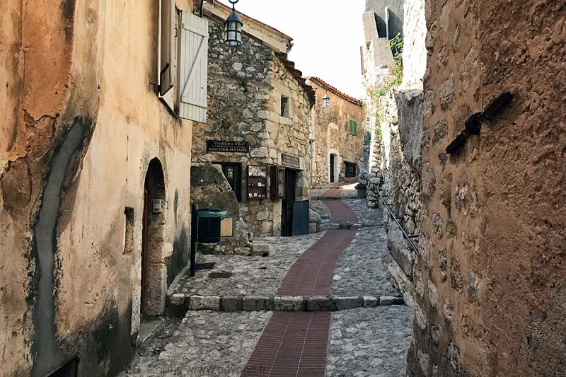  Eze photo eze0072b.jpg