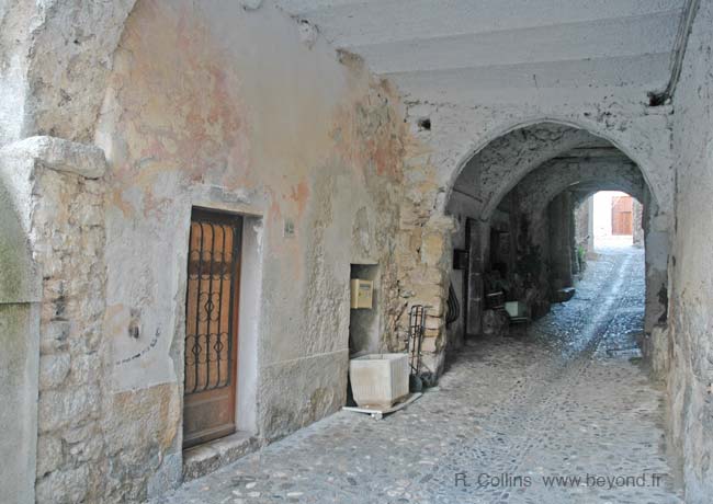  Gorbio Arches photo gorbioarches0033b.jpg