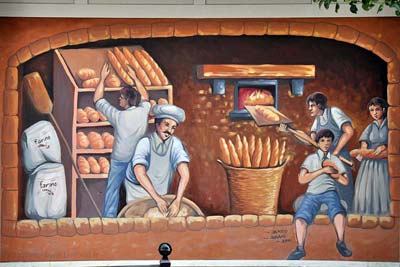 Bakery mural outside a La Grand