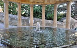 Lavoir du Mail of Grignan, 17th