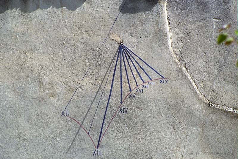  Hyères photo hyeres-sundial092b.jpg