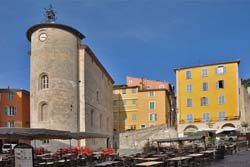 Place Massillon in the heart of