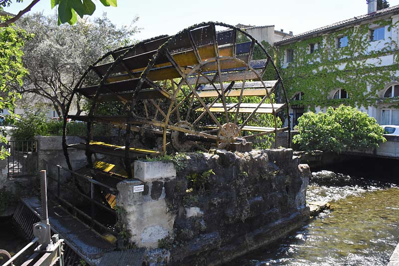  Isle-Sorgue Water Wheels photo isle-sur-sorgue-wheel0055b.jpg