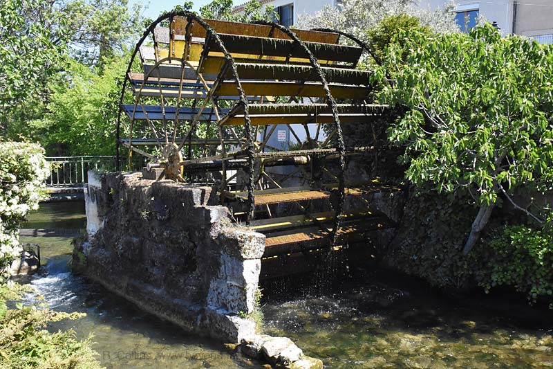  Isle-Sorgue Water Wheels photo isle-sur-sorgue-wheel0058b.jpg