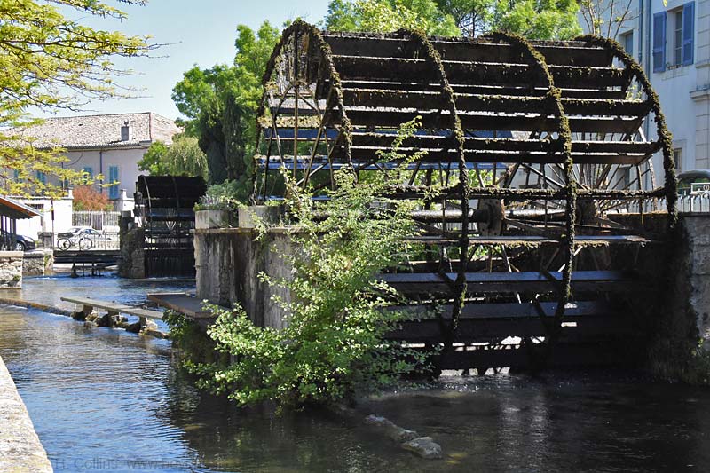 Isle-sur-la-Sorgue photo isle-sur-sorgue-wheel0067b.jpg