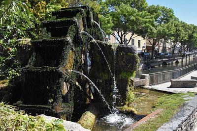 Porte d'Avigon water wheel [14], road