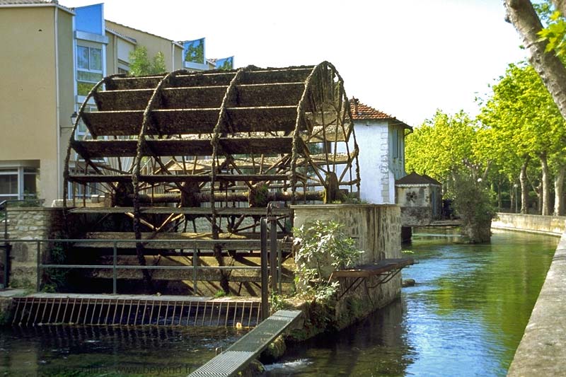 Isle-Sorgue Water Wheels photo isle-sur-sorgue-wheel082b.jpg