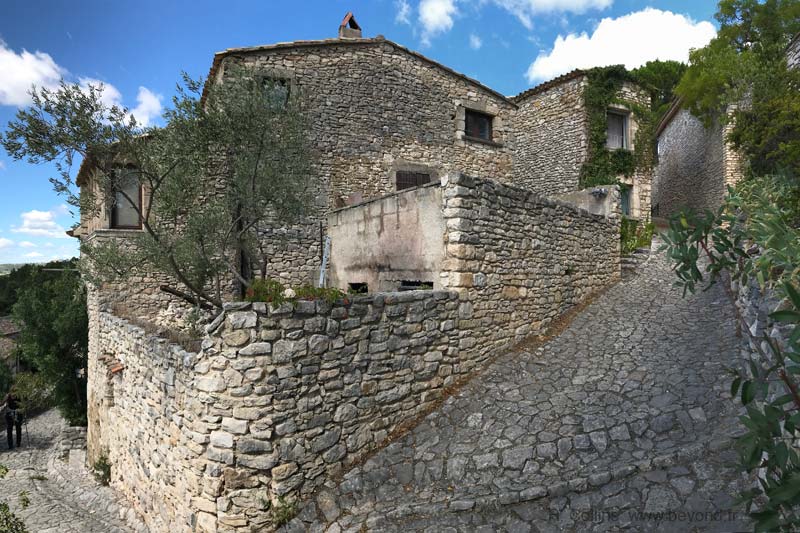  Joucas photo joucas0060b.jpg