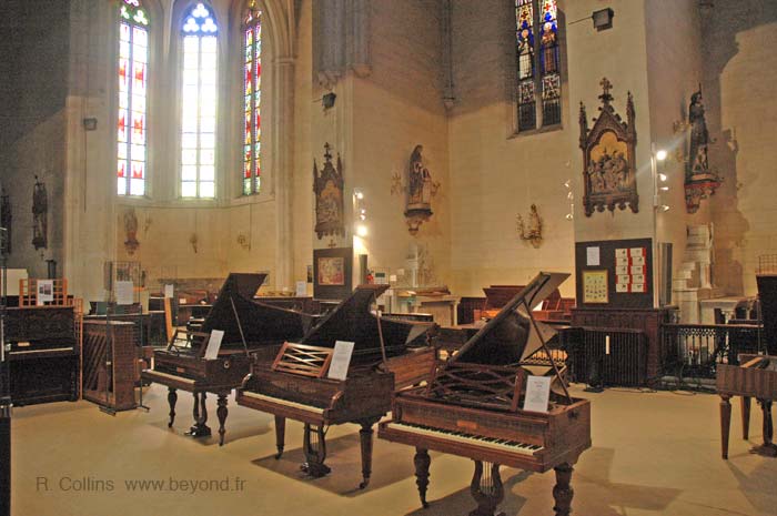  Limoux photo limouxpiano0006b.jpg