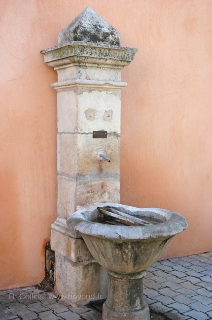  Lorgues photo lorgues0031b.jpg