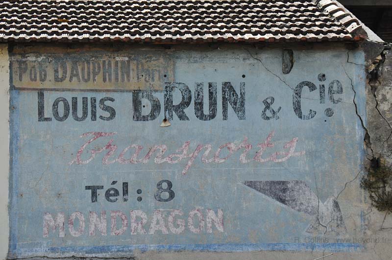  Mondragon photo mondragon0100b.jpg