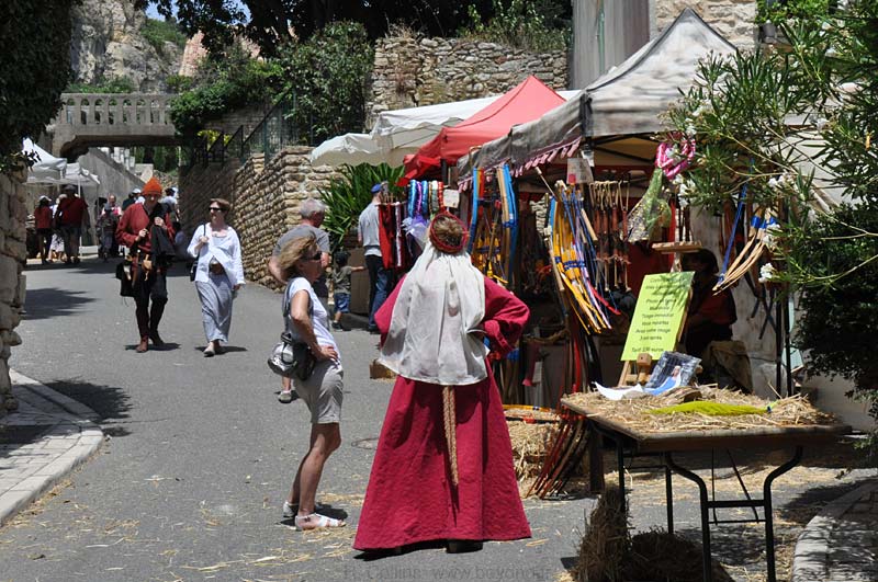  Mornas Medieval photo mornas-medieval0029b.jpg