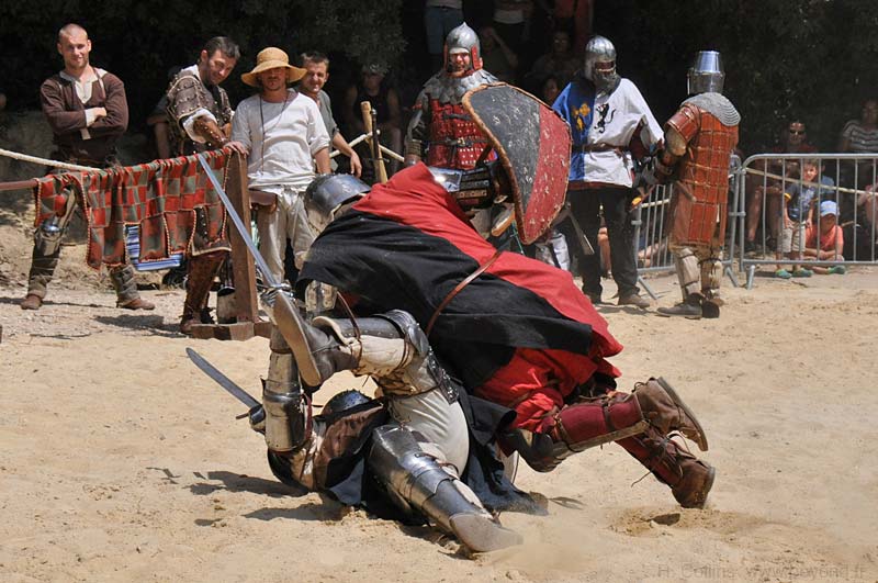  Mornas Medieval photo mornas-medieval0102b.jpg