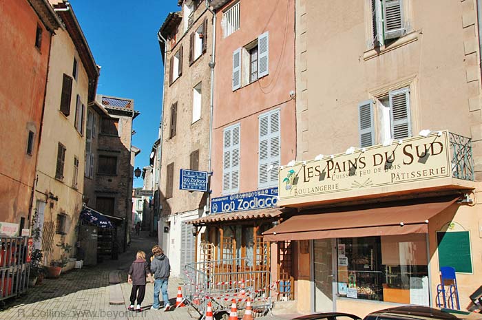  Motte photo motte0021b.jpg