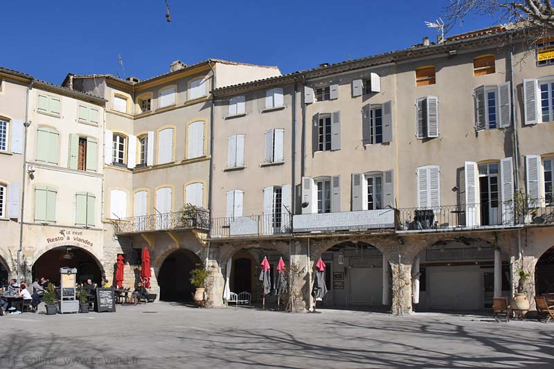  Nyons photo nyons0070b.jpg