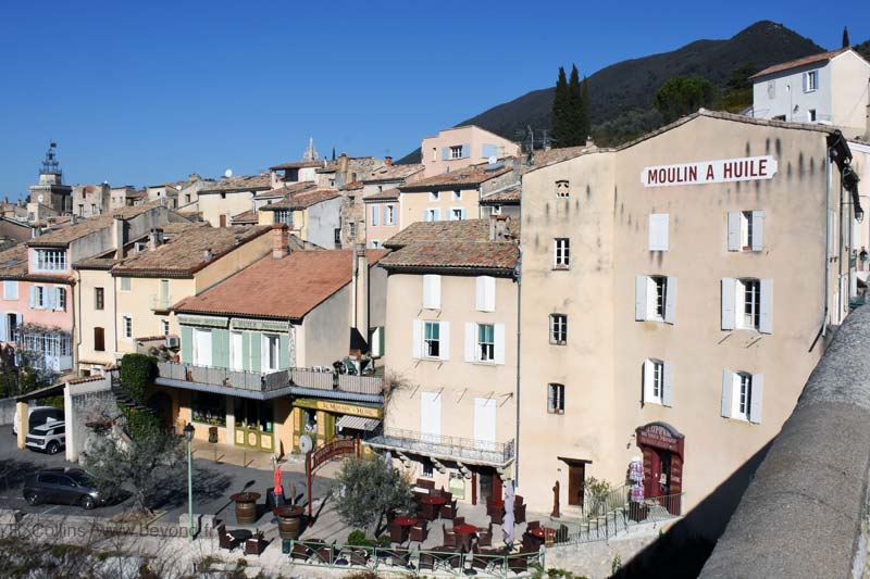  Nyons photo nyons0123b.jpg