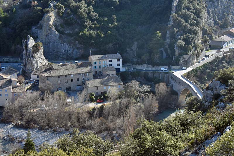  Nyons photo nyons0142b.jpg