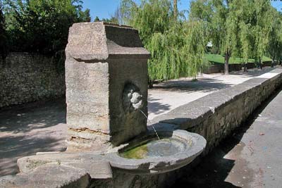 Quai de Verdon Fountain on the