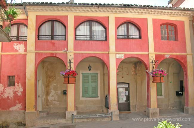  Puget-Théniers photo pugetth0006b.jpg