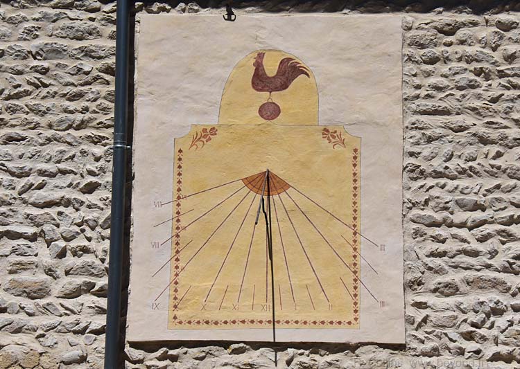  Rochefort-du-Gard photo rochefort-gard-sundial0019b.jpg