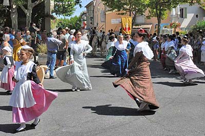 Dancers in the July Saint Eloi