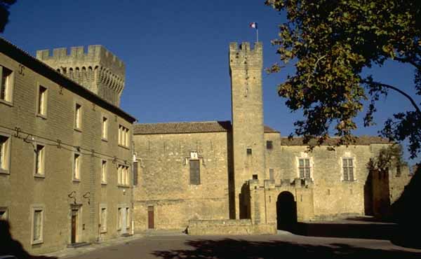  Salon-de-Provence photo salon24b.jpg