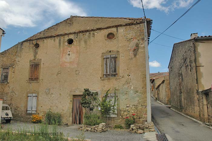  Serpent photo serpent-sundial0005b.jpg