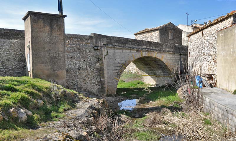  Saint Hippolyte-de-Montaigu photo st-hippolyte-montaigu0015b.jpg