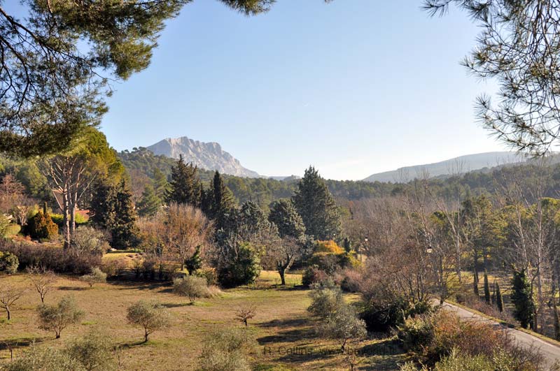  Tholonet photo ste-victoire-tholonet0001b.jpg