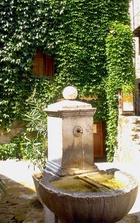  Saint Jeannet photo stjeannet021B.jpg