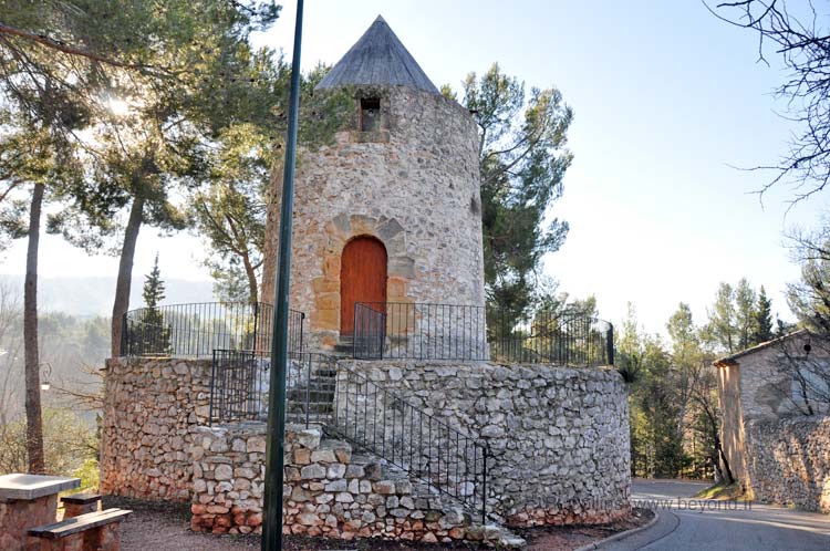  Tholonet photo tholonet0028b.jpg