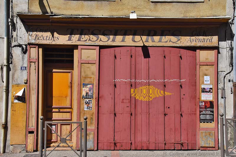  Tour-d'Aigues photo tour-aigues0100b.jpg