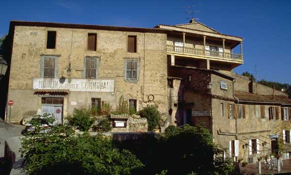  Trans-en-Provence photo trans045.jpg