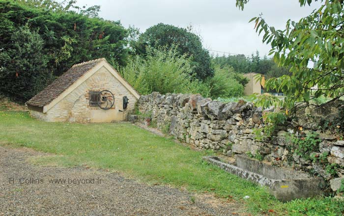  Uzech photo uzech0010b.jpg