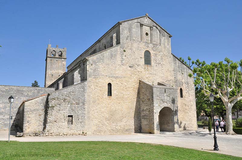  Vaison-la-Romaine Cathedral photo vaison-romaine-cathedral0005b.jpg