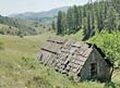 Stone hut and hills near Valberg 