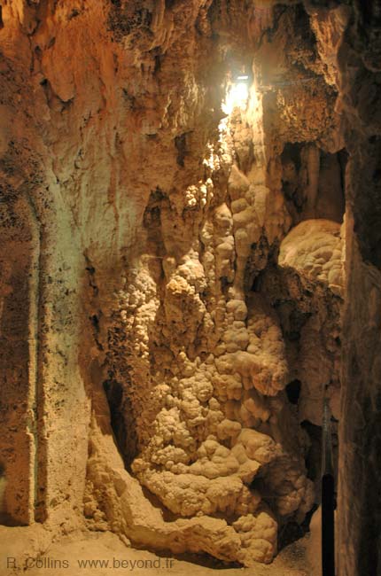  Villecroze Grotto photo villecrozegr0042b.jpg