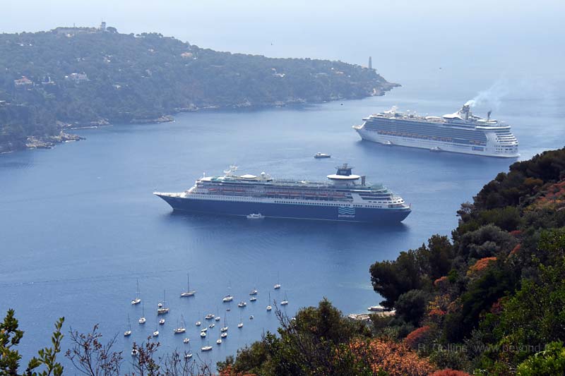  Villefranche-sur-Mer photo villefranche-mer-boats0002b.jpg